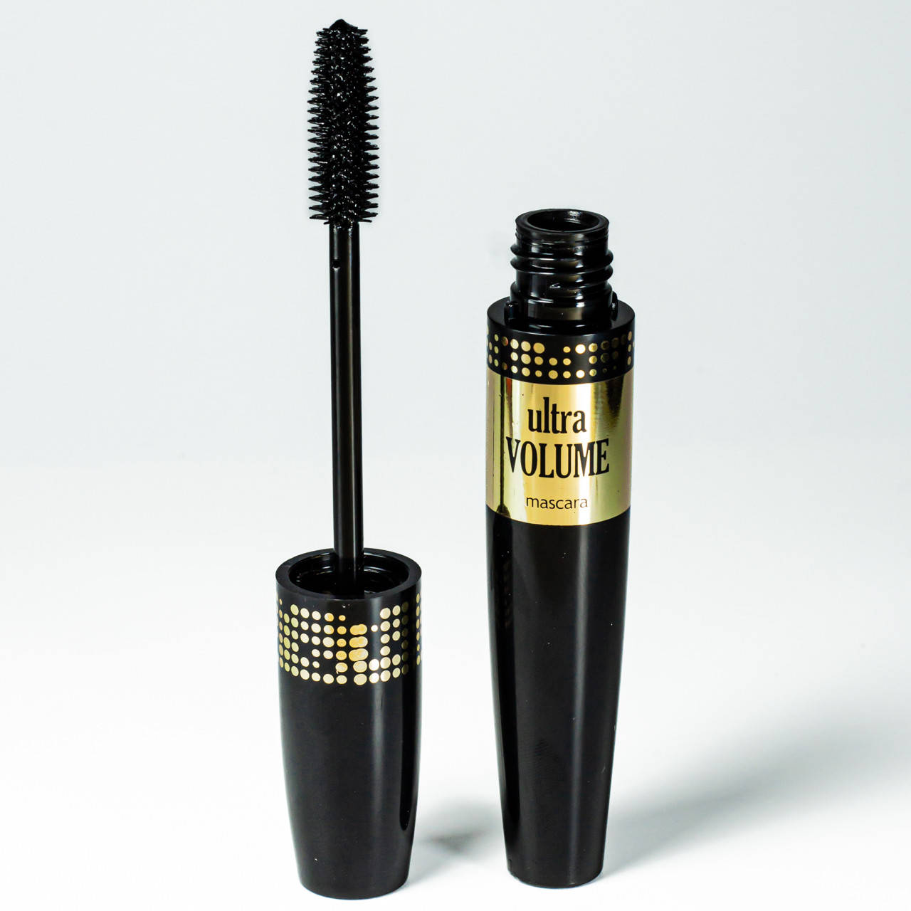 

Тушь для ресниц Colour Intense Ultra Volume Mascara, Черный