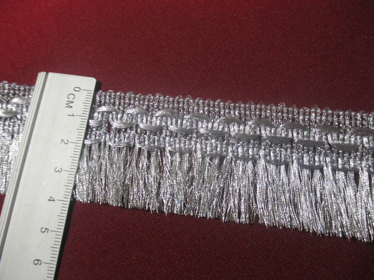 

Бахрома декоративная себряная, бахрома люрекс серебро металик 4,см.