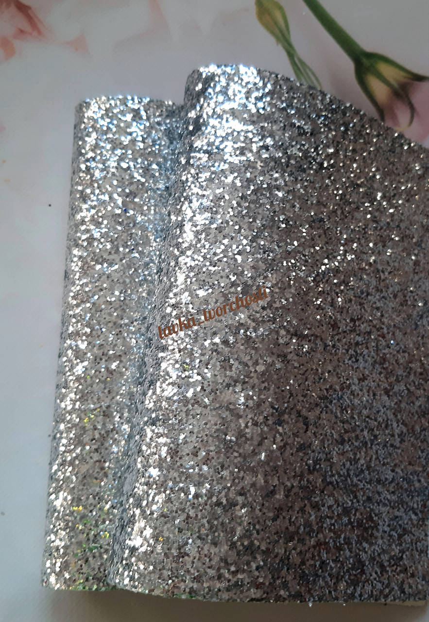 

Глітер на тканинній основі срібло 19*15см