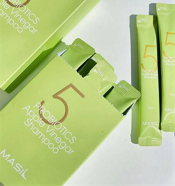 

Шампунь от перхоти с яблочным уксусом Masil 5 Probiotics Apple Vinegar Shampoo Stick Pouch 8 мл