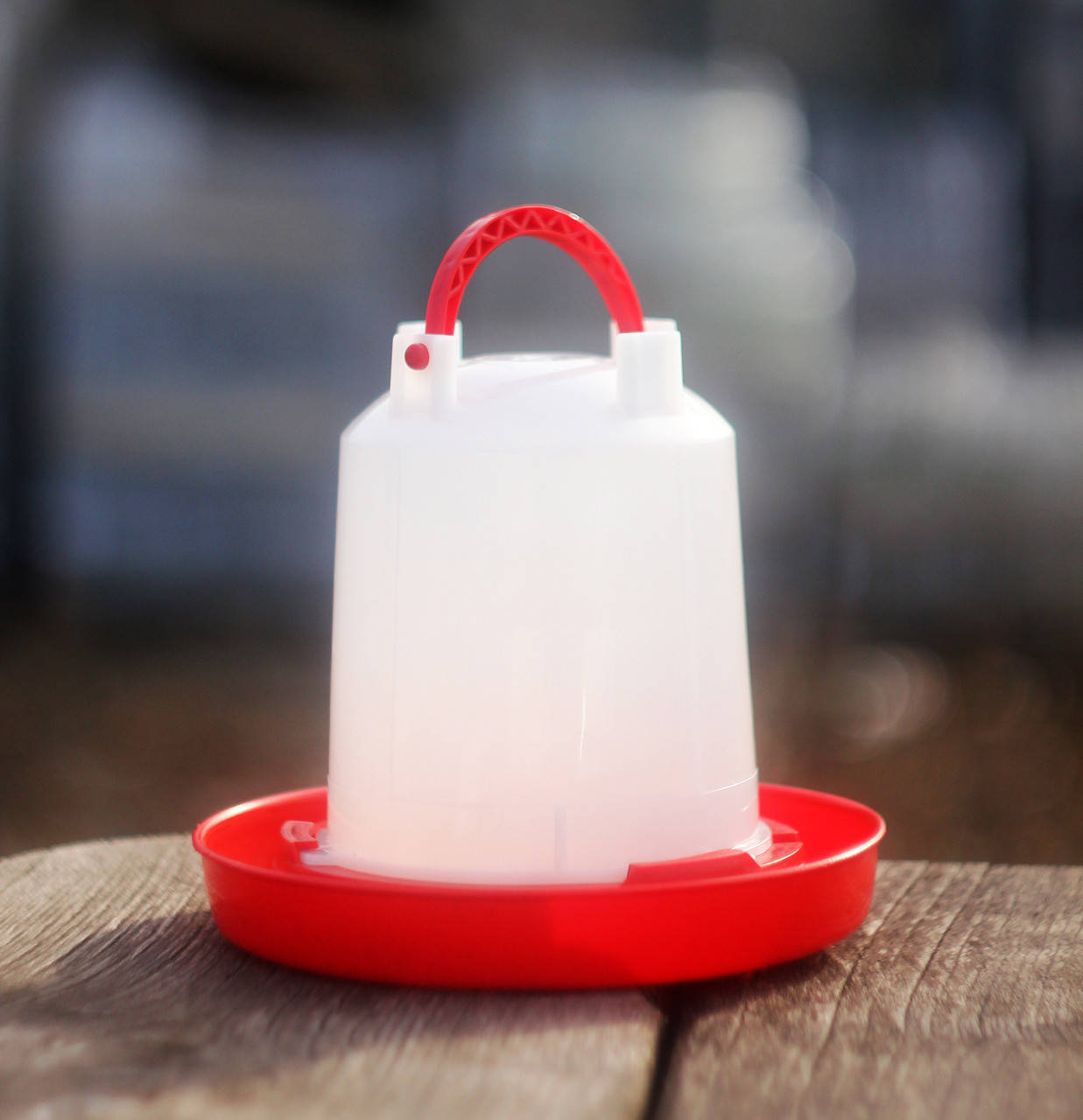 

Поилка вакуумная 1 л для курей, курчат, бройлеров