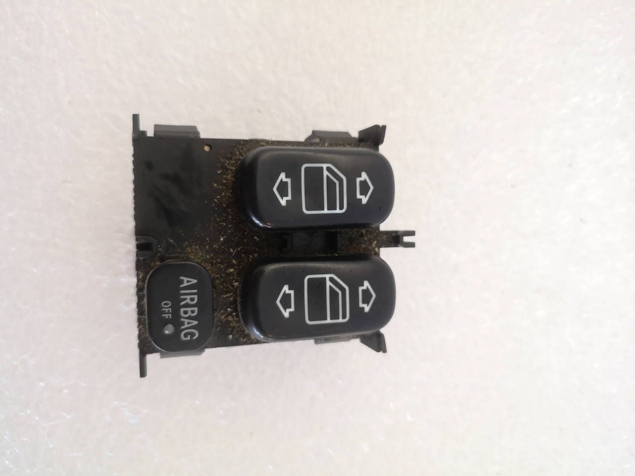 

Блок управления стеклоподъемниками передный левый Mercedes W168, A1686831608, A1688202710