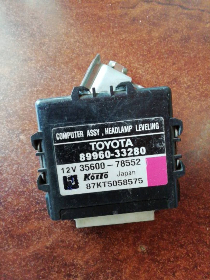 

Toyota Camry 8996033280 Блок управления уровня света фар