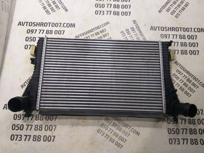 

Интеркулер Volkswagen Passat B8 USA 5C0145803B