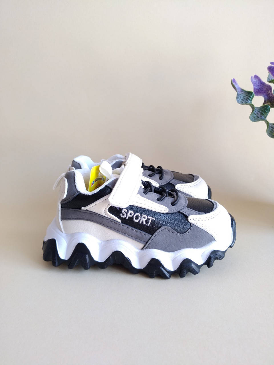 

Детские кроссовки на мальчика