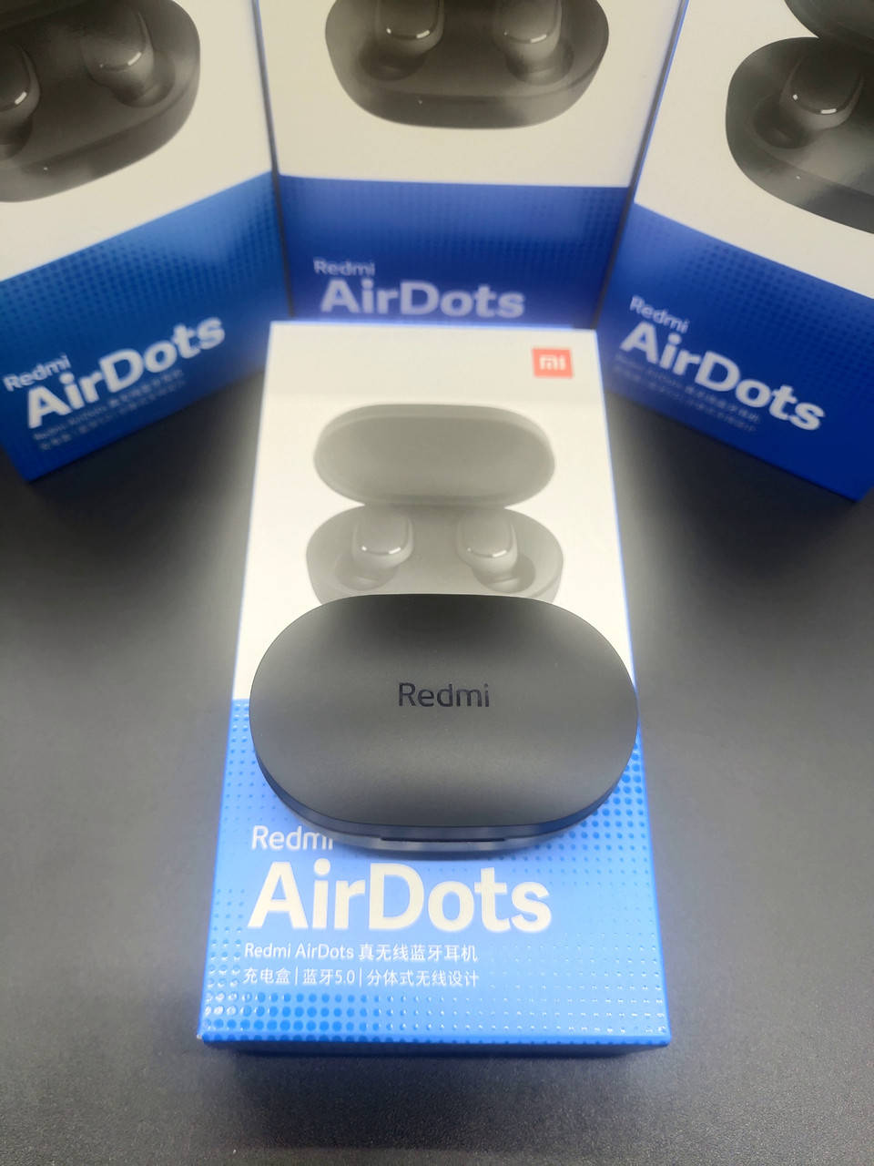 

Беспроводные наушники Xiaomi Redmi Airdots. Лучшие по соотношению цена/качество.
