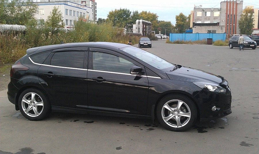 

Дефлекторы окон (ветровики) Ford Focus 3 Hb/sd 2011 Cobra Tuning (форд фокус 3)