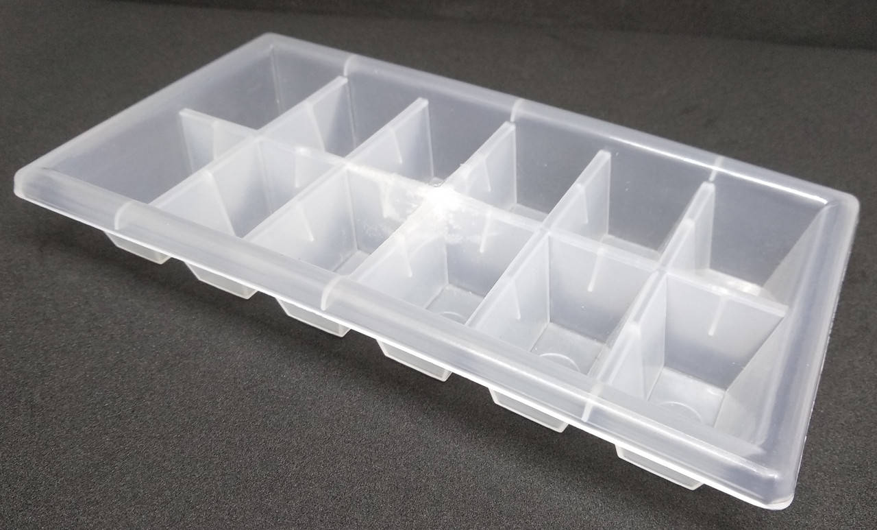 

Форма для льда 19*10*3 см.