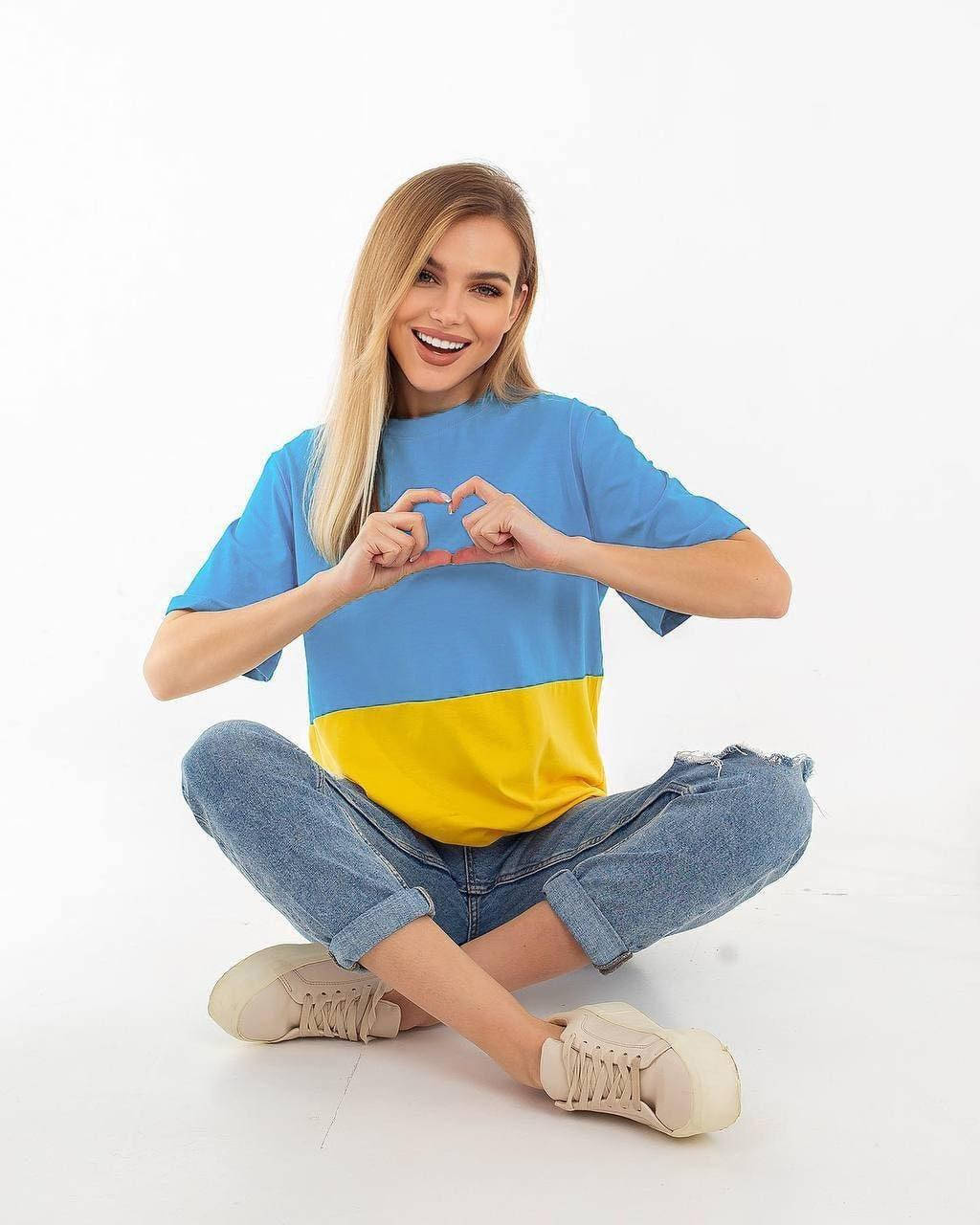 

Оверсайзная патриотическая футболка Укаина желто-синяя из двунитки унисекс 44