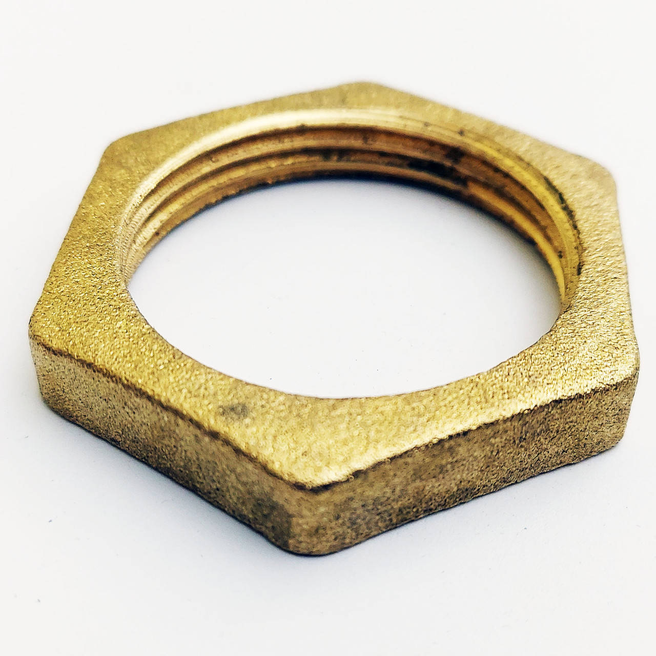 

Гайка латунная с резьбой 1 1/4" дюйма (42мм)