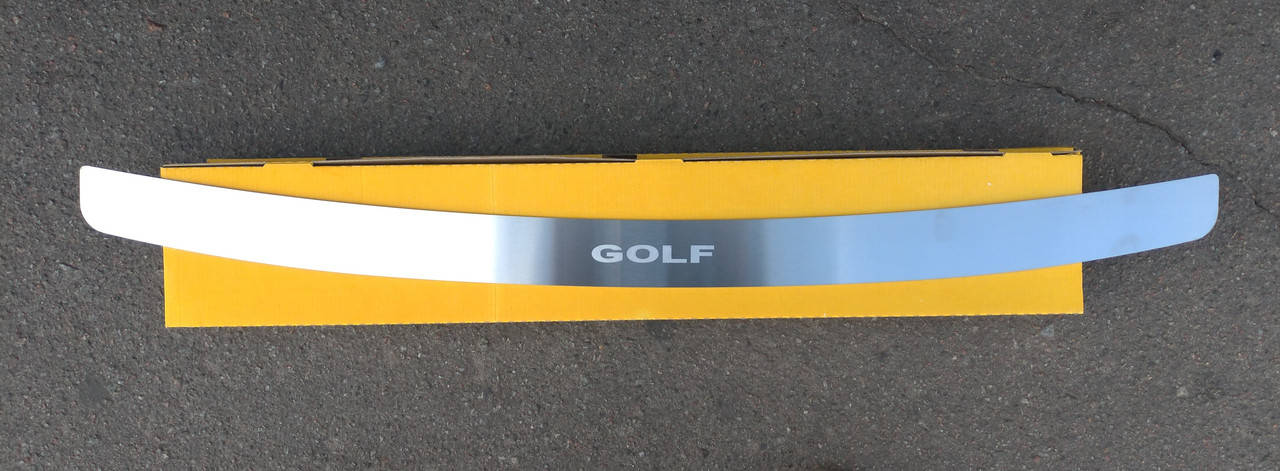 

Накладка на бампер Volkswagen Golf V 3D / 5D 2004-2008