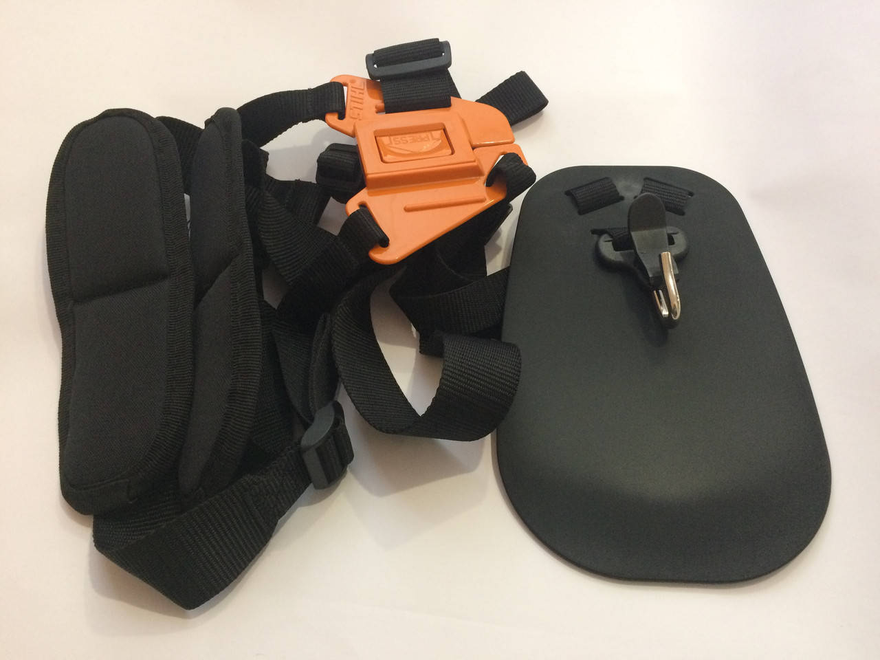 

Ранцевый ремень для мотокосы Stihl FS 75, FS 80, FS 85, FS 85R.