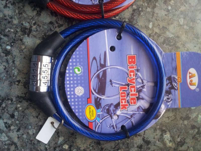 

Замок велосипедный с кодовым замком (металлопластик 65 мм.)