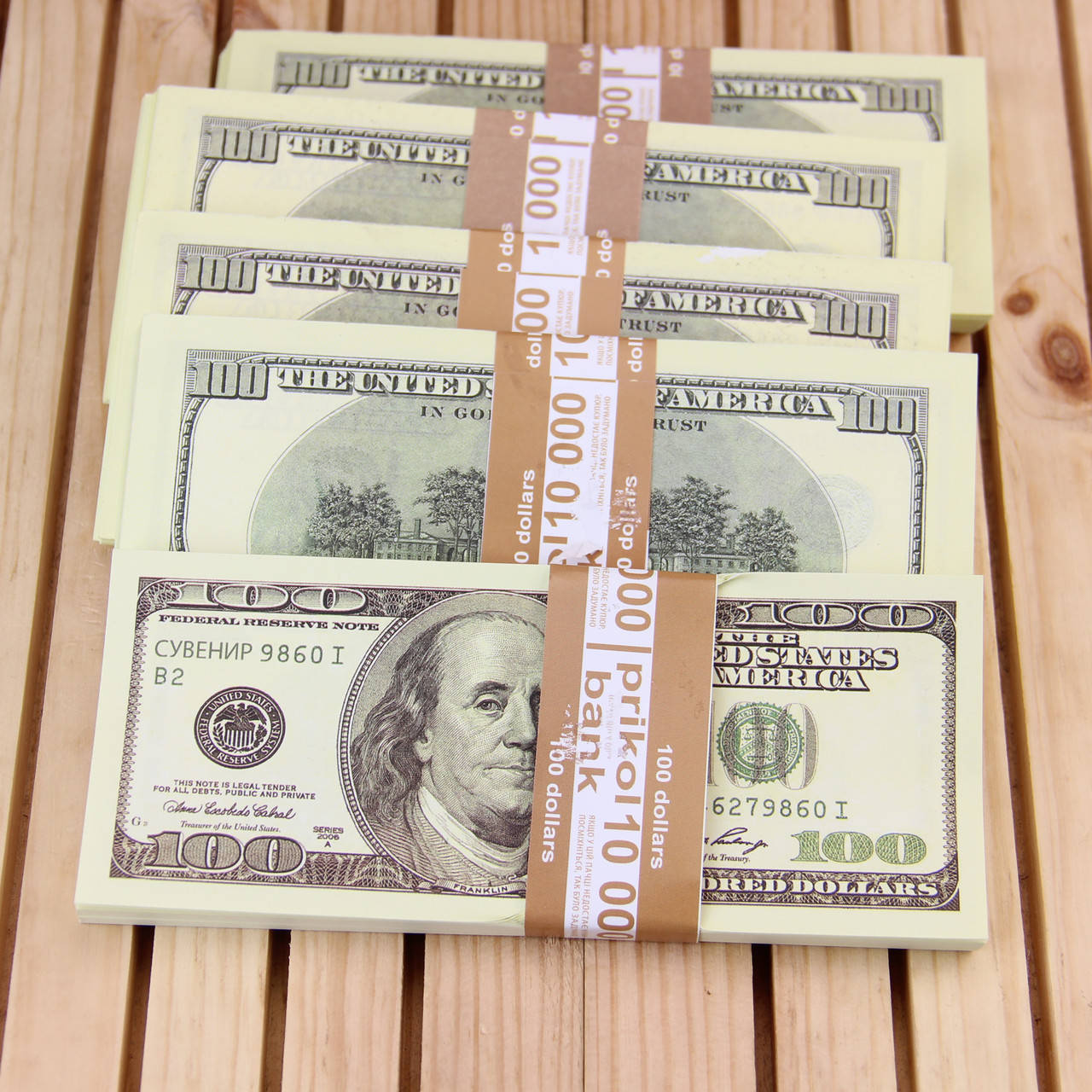 

Деньги сувенирные 100 $ Старого образца 80 шт./упаковка
