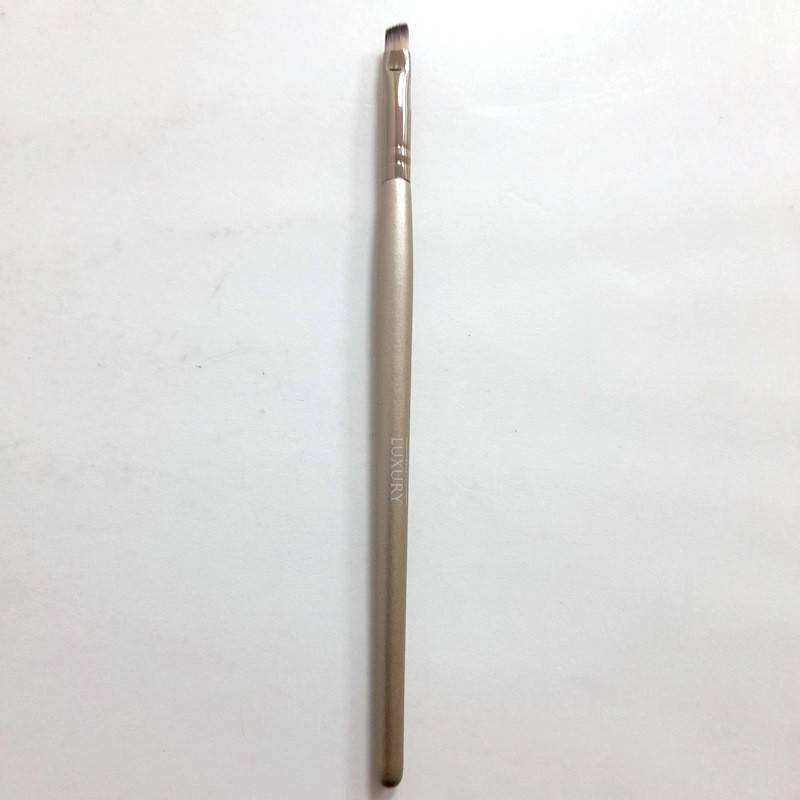 

Кисть для бровей скошенная синтетическая Beauty Luxury Eye Brow Brush MA-12