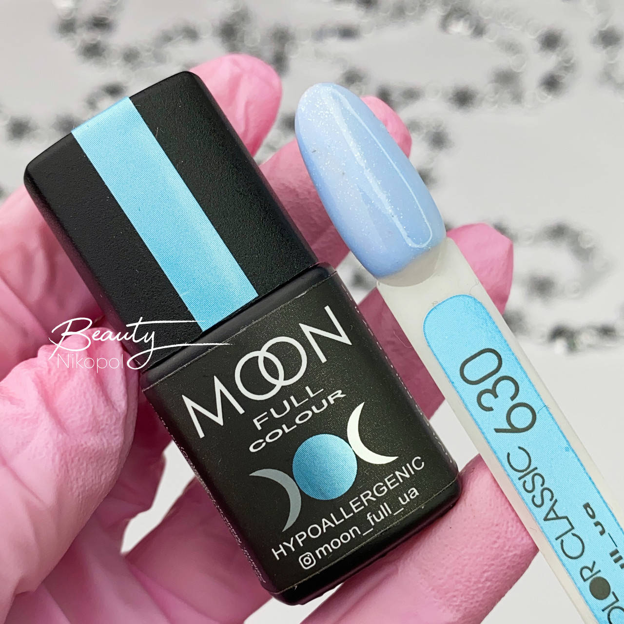 

Гель-лак MOON FULL Summer 2020 №630 нежно-голубой,8 мл.