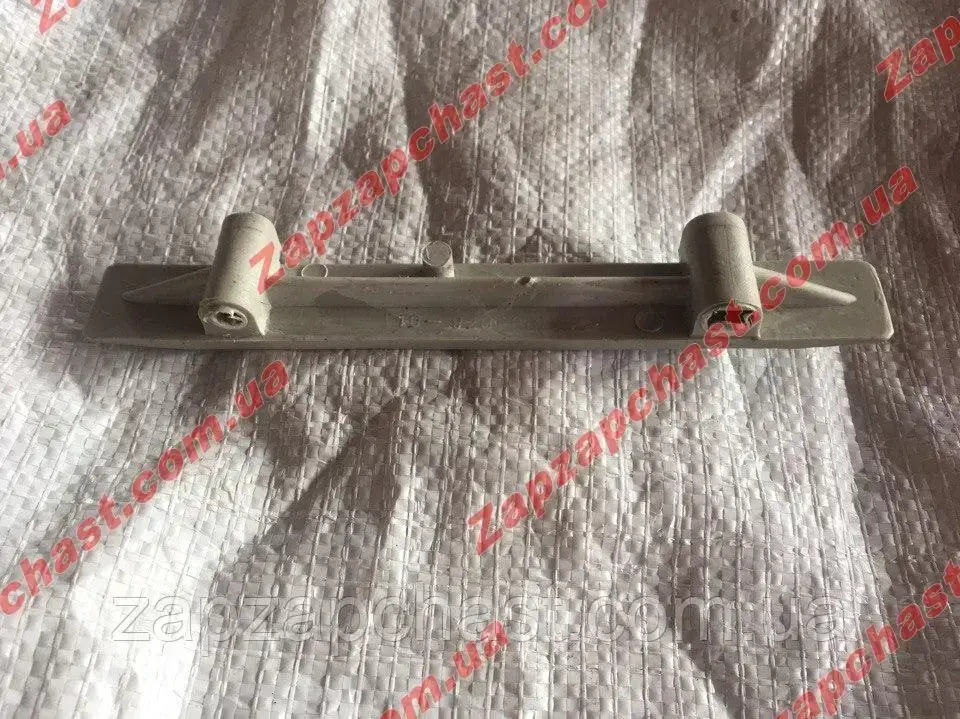 

Успокоитель цепи Москвич 2140,412 полеамидный(пластиковый)