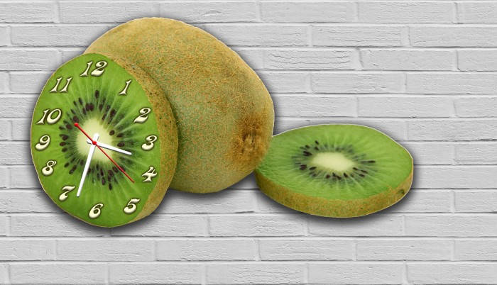 

Фигурные настенные часы в кухню с 3D эффектом IdeaX Киви F11, 30х54 см