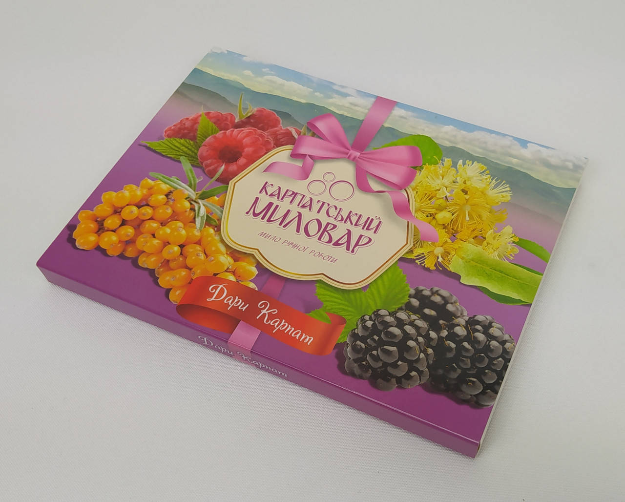 

Мыло натуральное ручной роботы с ароматом облепихи, липы, малины, ежевики.