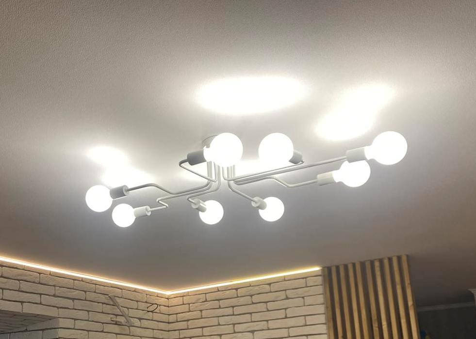 

Люстра в білому кольорі на 8 ламп, Белый