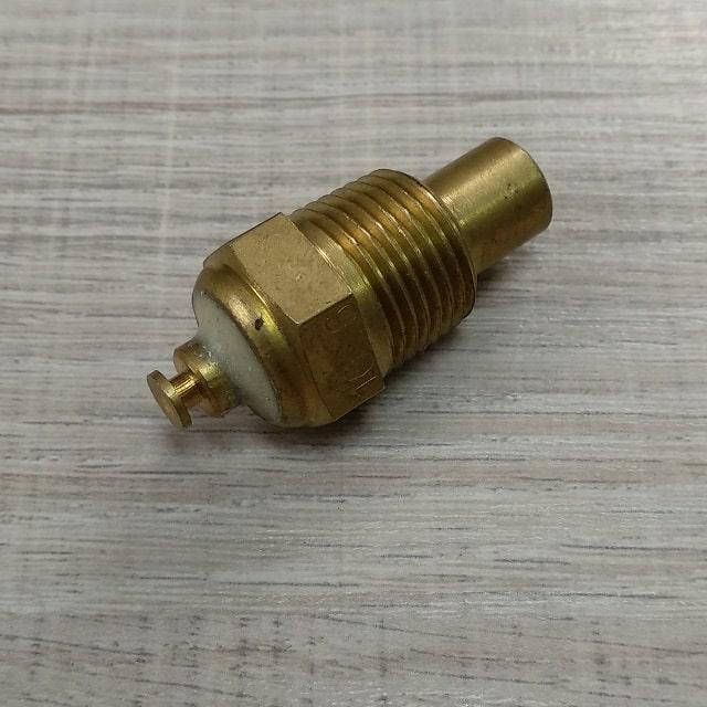 

Датчик температуры Dong Feng 1032 Донг Фенг, Богдан DF20, DF25.