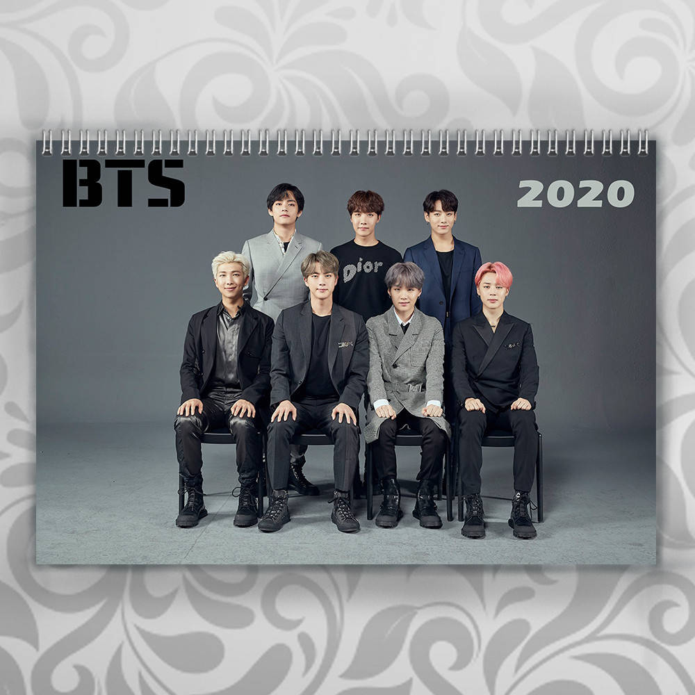 

Календарь BTS 2022 Gray А4 настенный перекидной