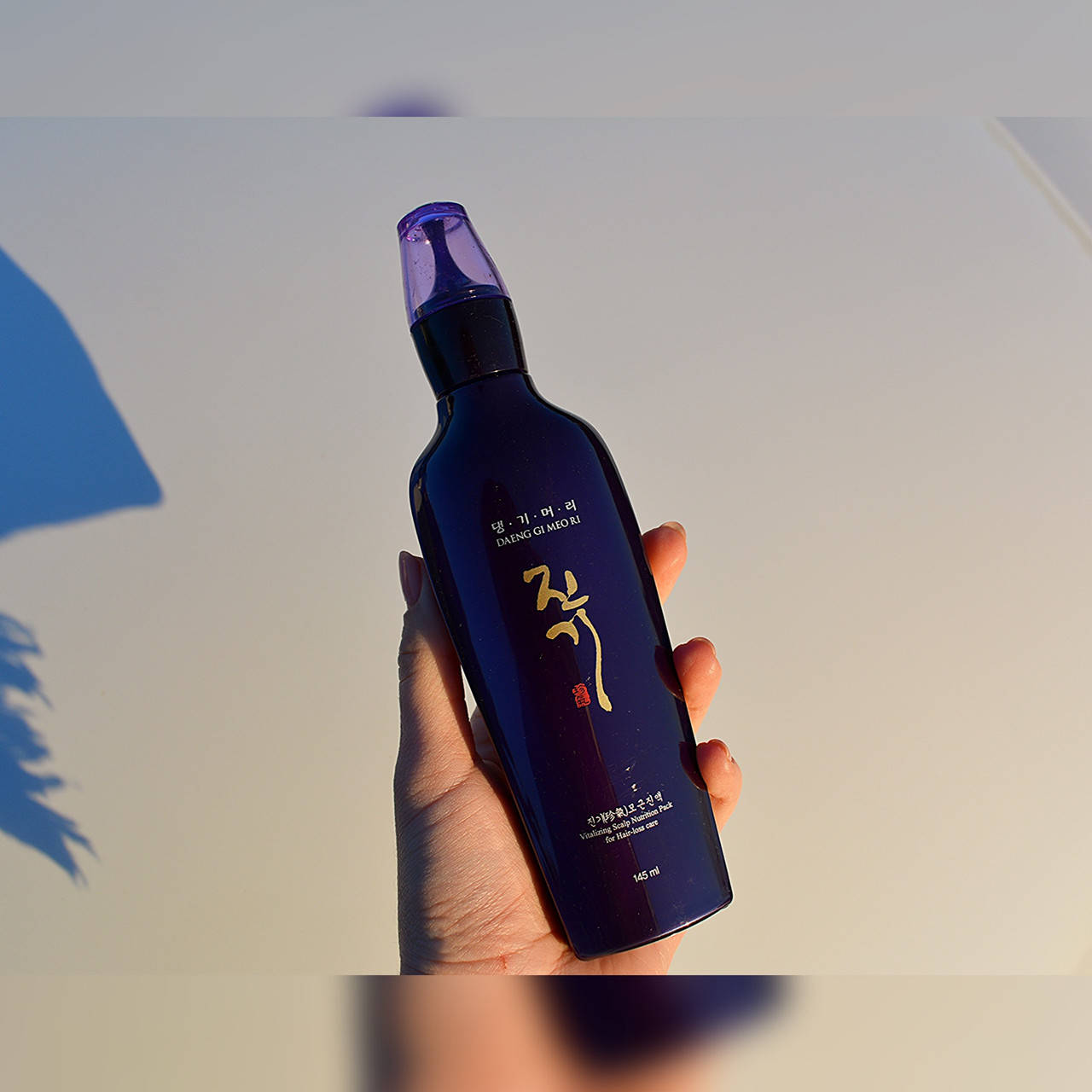 

Эмульсия для кожи головы против выпадения волос Daeng Gi Meo Ri Vitalizing Scalp Nutrition Pack For Hair-Loss