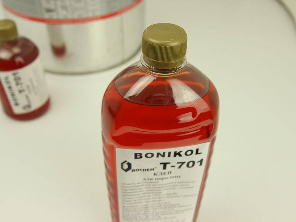 

Клей для поролону (мебельный) Bochem БОНИКОЛ / BONIKOL Т-701 под пульвер 1л