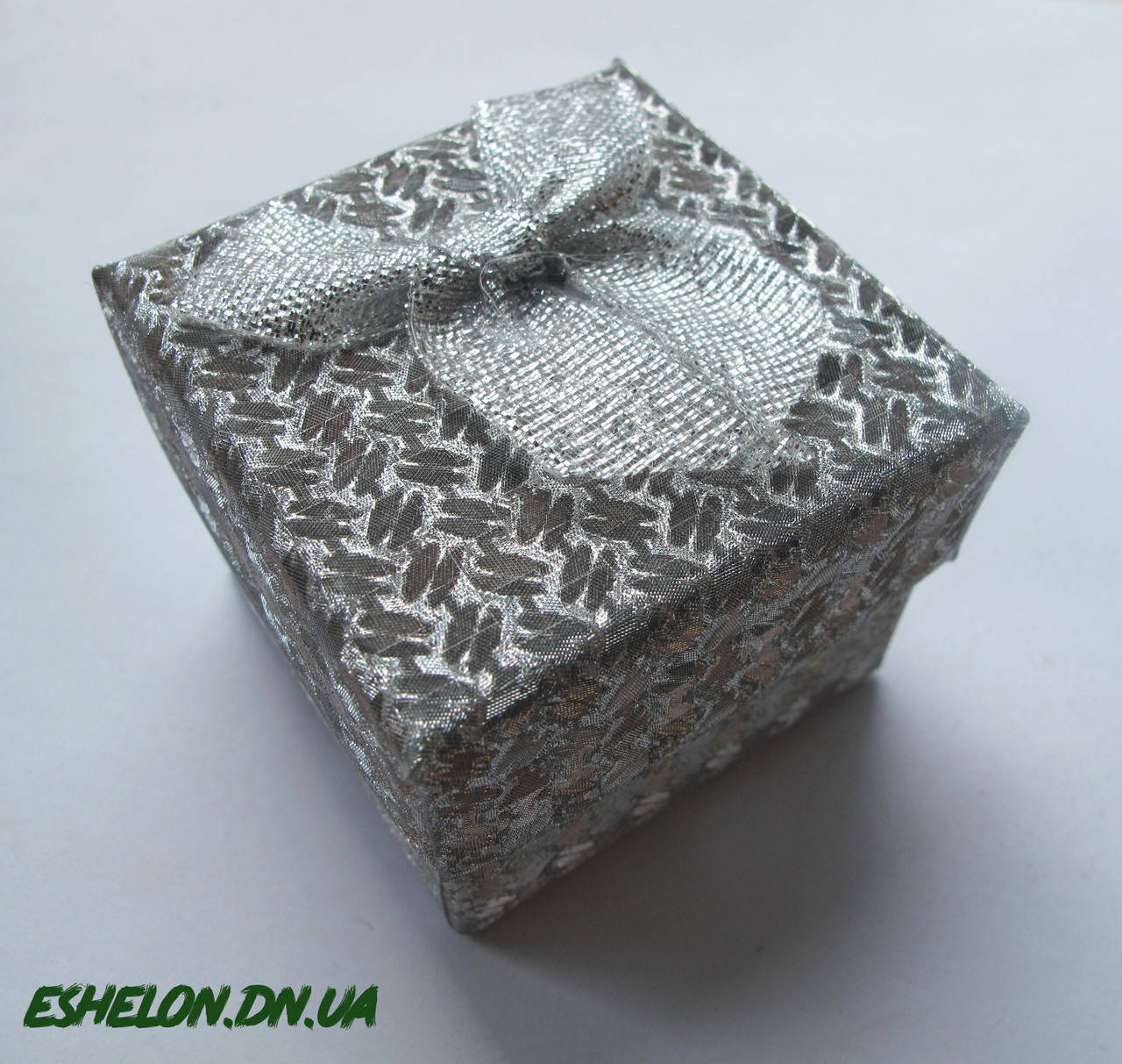 

Коробочка подарочная Серебро