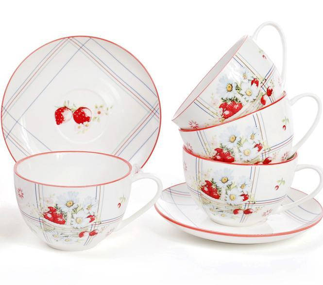 

Чайный фарфоровый набор "Земляничная фантазия " 6 чашек 210мл с блюдцами (12 предметов), Красный