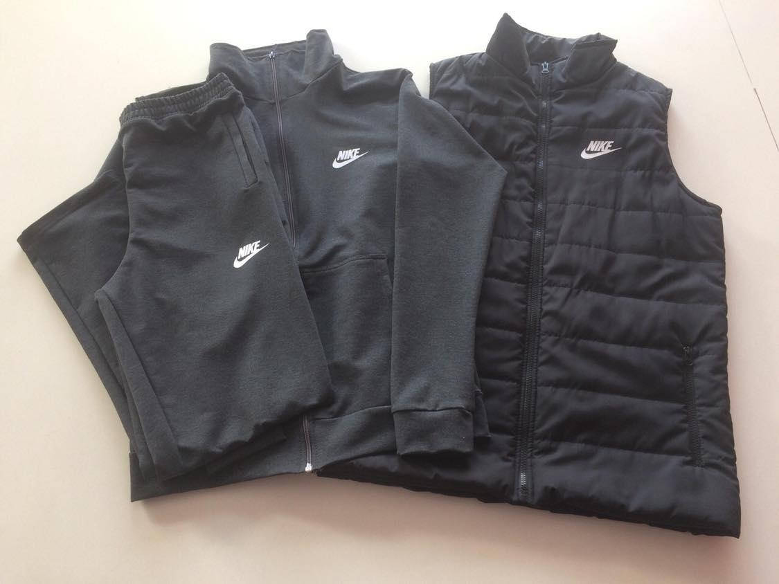 

Мужской спортивный костюм + спортивная жилетка