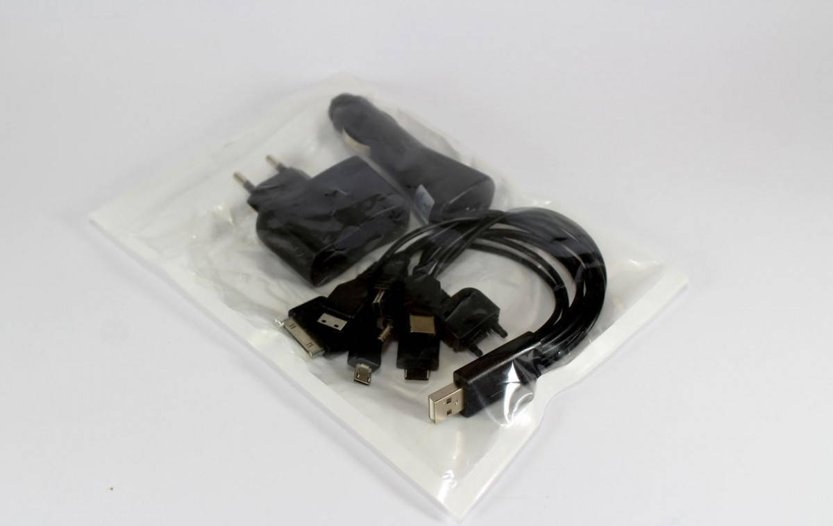 

Комплект Адаптер Mobi charger 10in1 683, Черный