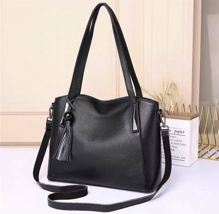 

Женская кожаная сумка, Черный