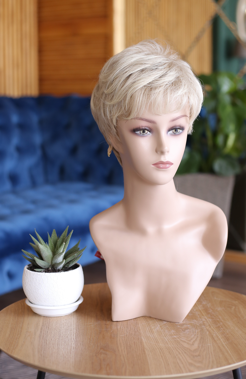 

Парик женский Dragon короткий термостойкий цвет пепельный блонд