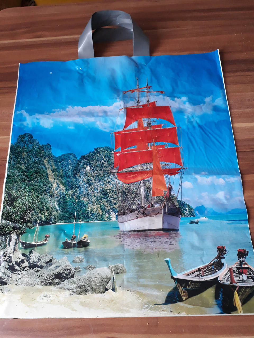 

Пакет с петлевой ручкой 38х44/70мкм,уп/25