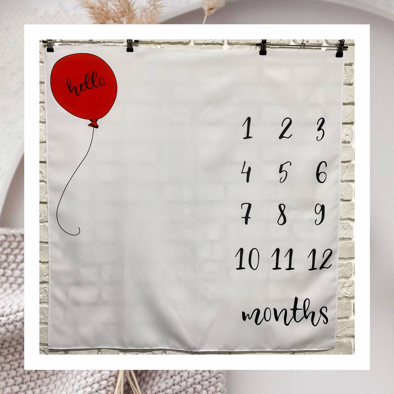 

Фотопеленка для первых фотосессий. Фотофон "Красный шарик" 100х100+указатель