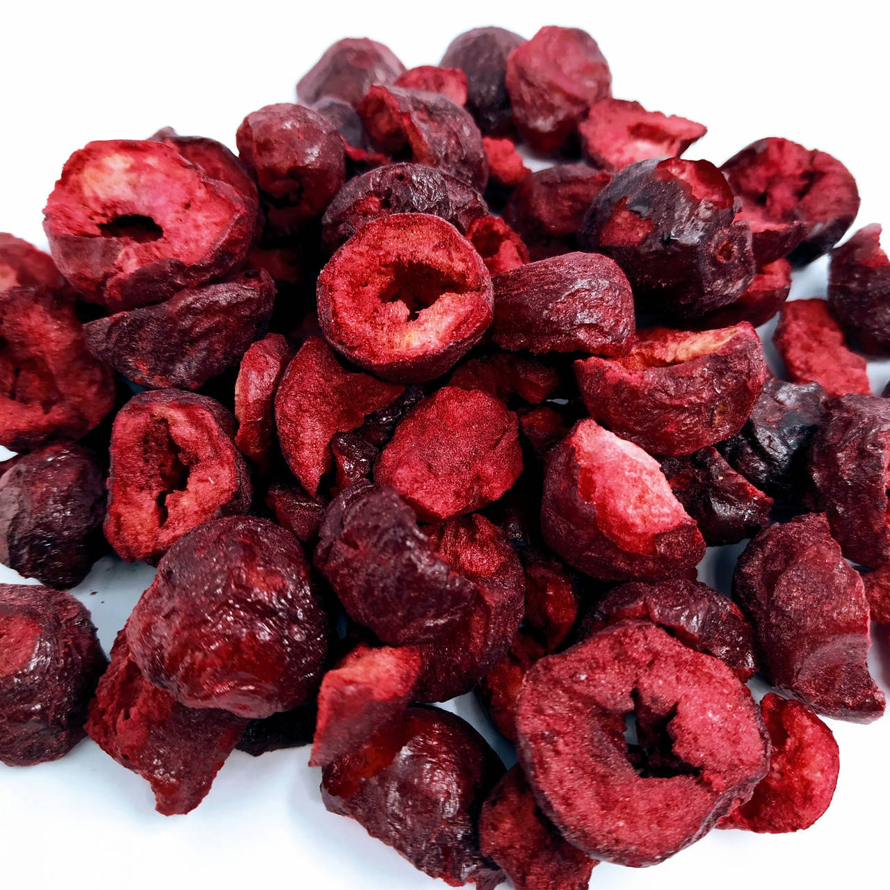 

Сублимированная вишня половинки - 25 гр (развес)