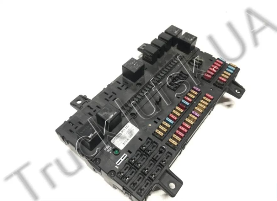 

Блок предохранителей / Блок запобіжників Volvo Вольво FH Euro3-5 20568055