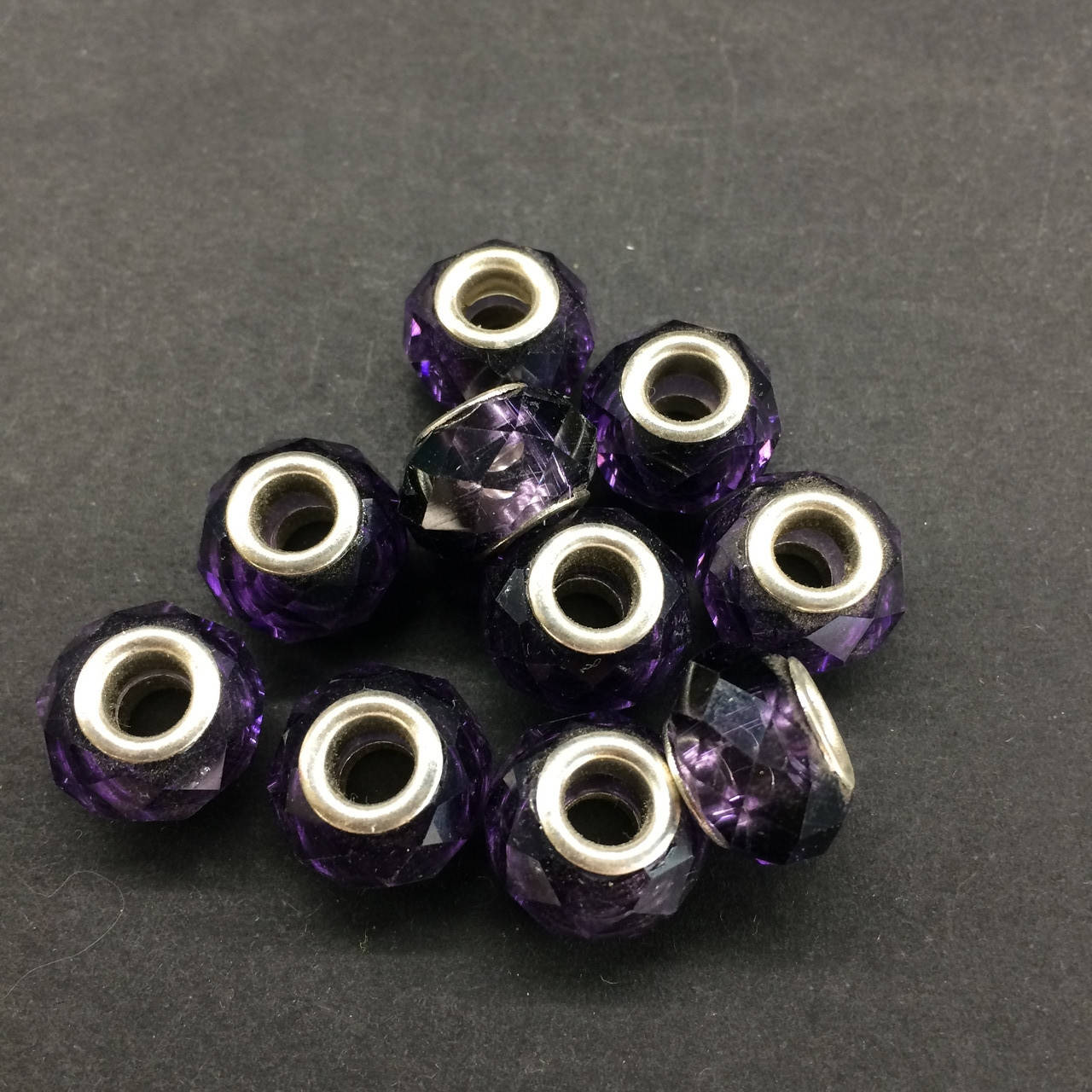 

Бусина пандора граненая 14мм цвет сиреневый