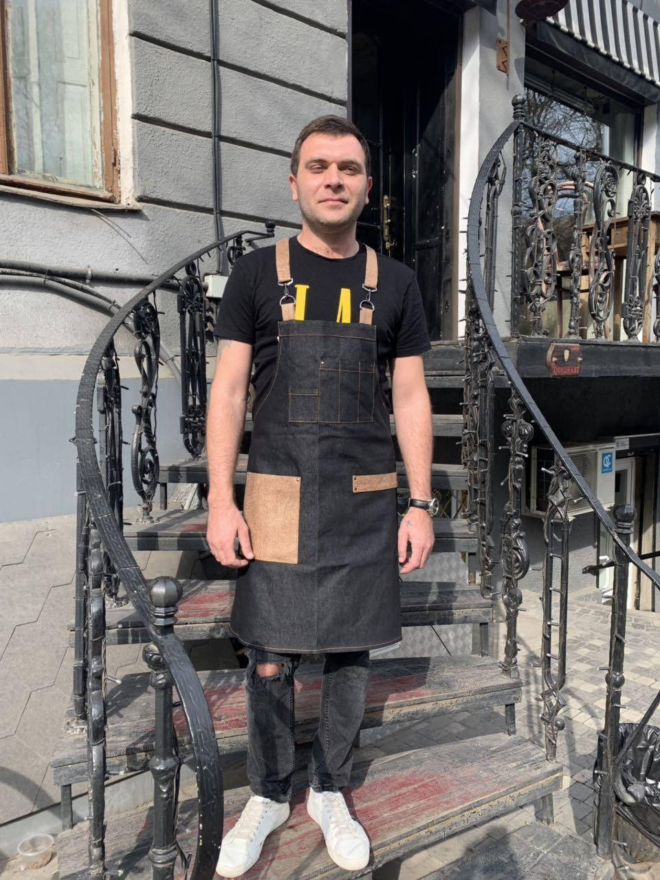 

Фартук бармена джинсовый с кожаными ремнями, Черный