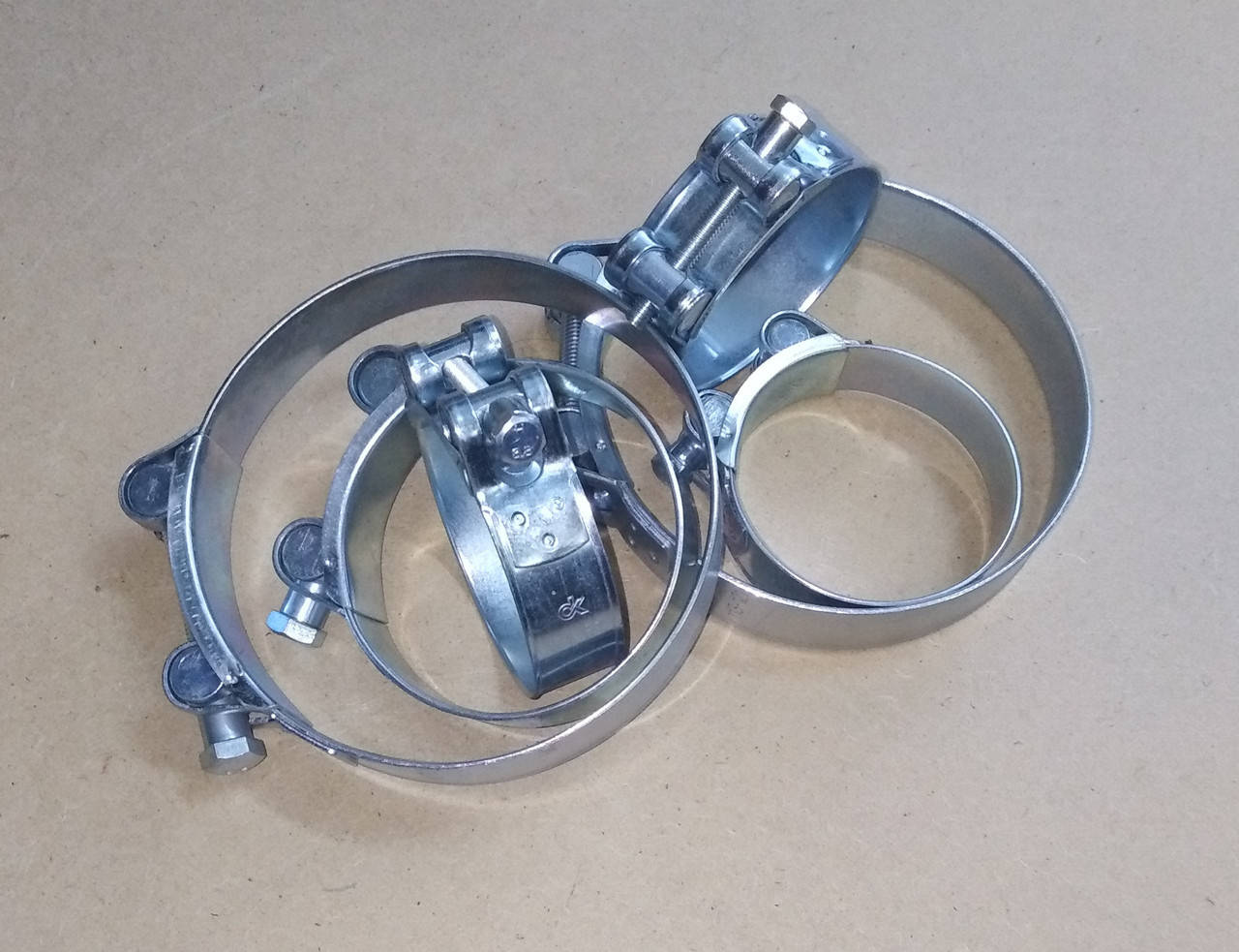 

Хомут силовой 20-22мм. М5