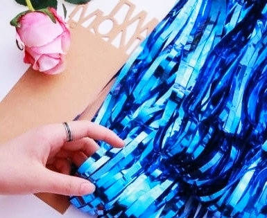 

Шторка из фольги синяя для фотозоны 1х2 м