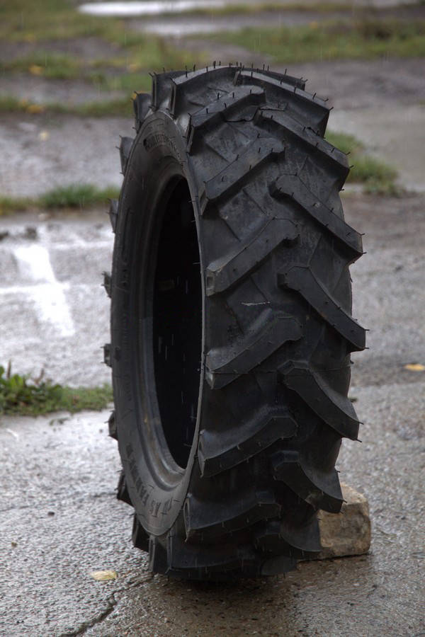

Сельскохозяйственные всесезонные с/г шины 6.50/80 r14 as farmer елочка для тракторов, мотоблока