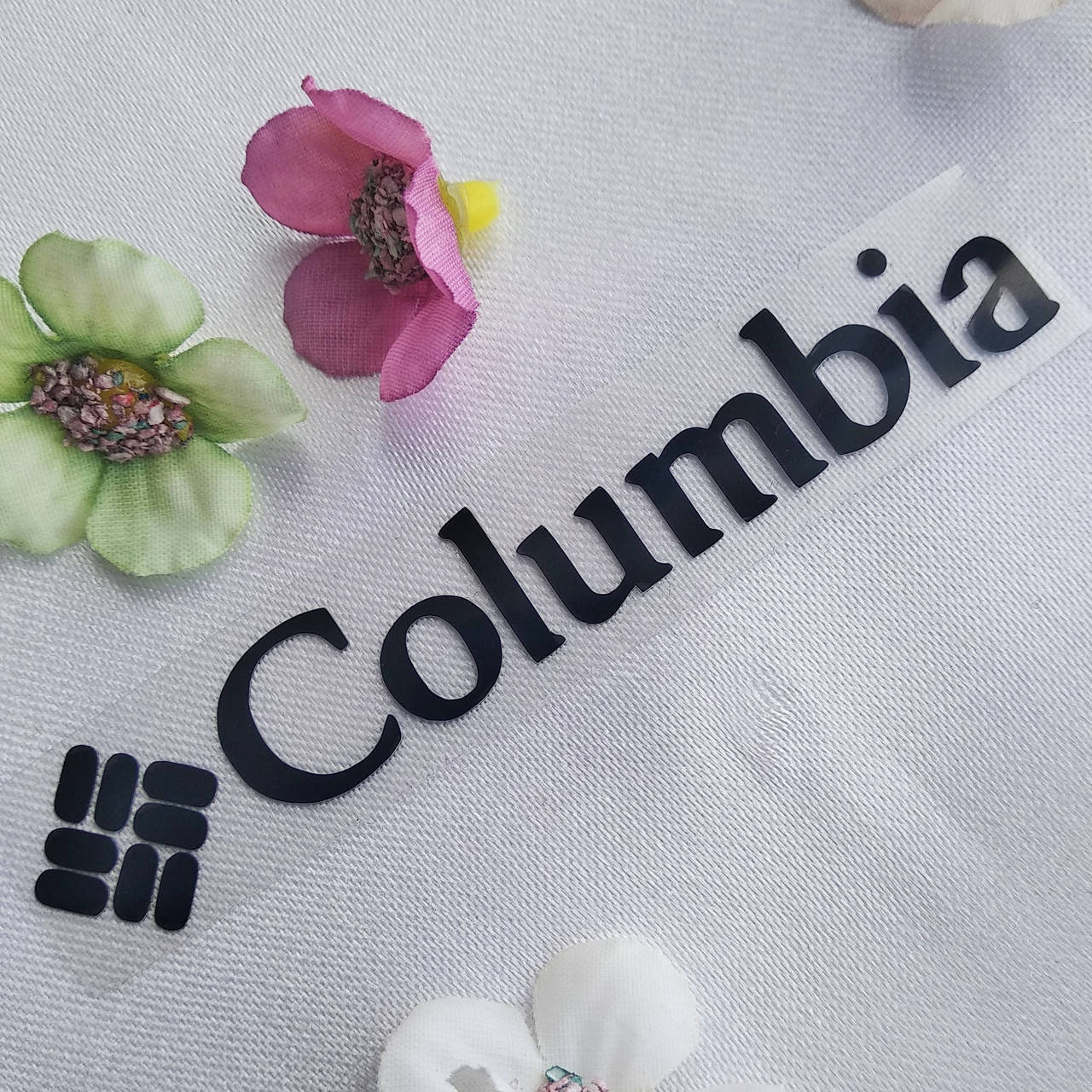 

Термотрансфер логотип Columbia