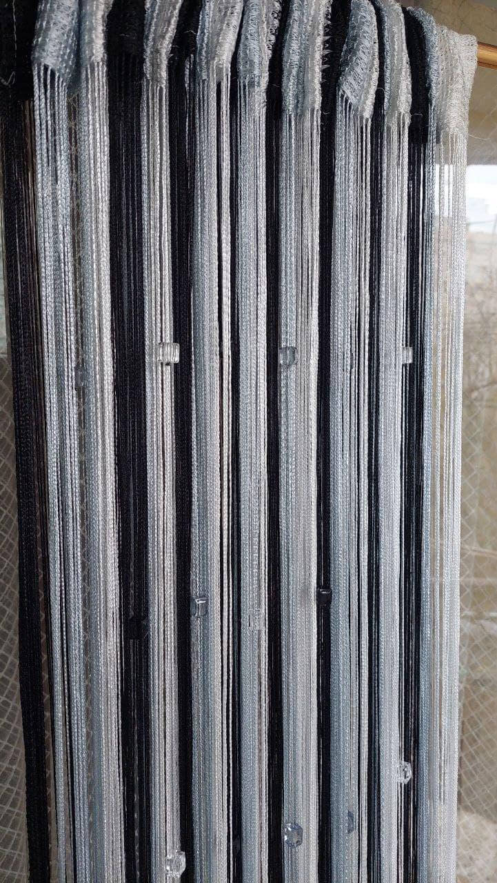 

Шторы нити кисея без люрекса со стеклярусом радужные № 1-7-9 белый/серый/черный 3 м на 2.8 м