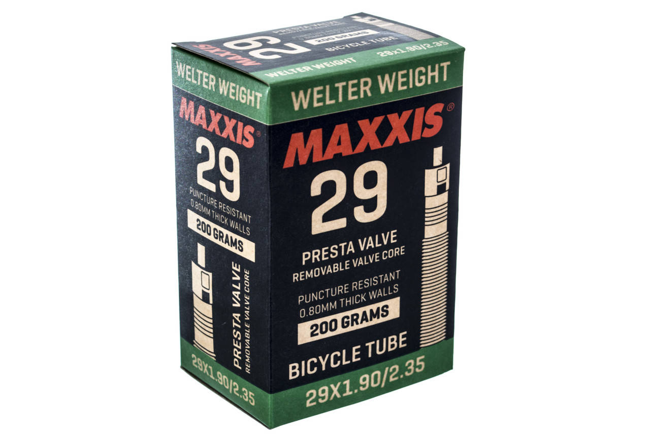 

Камера Maxxis Welter Weight 29˝x1.90-2.35˝ (48/60-622) FV RVC