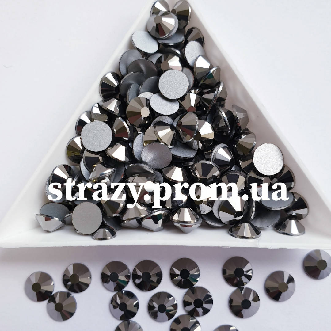 

Стразы ss16 Hematite (4,0мм) 1400шт "Crystal Premium"