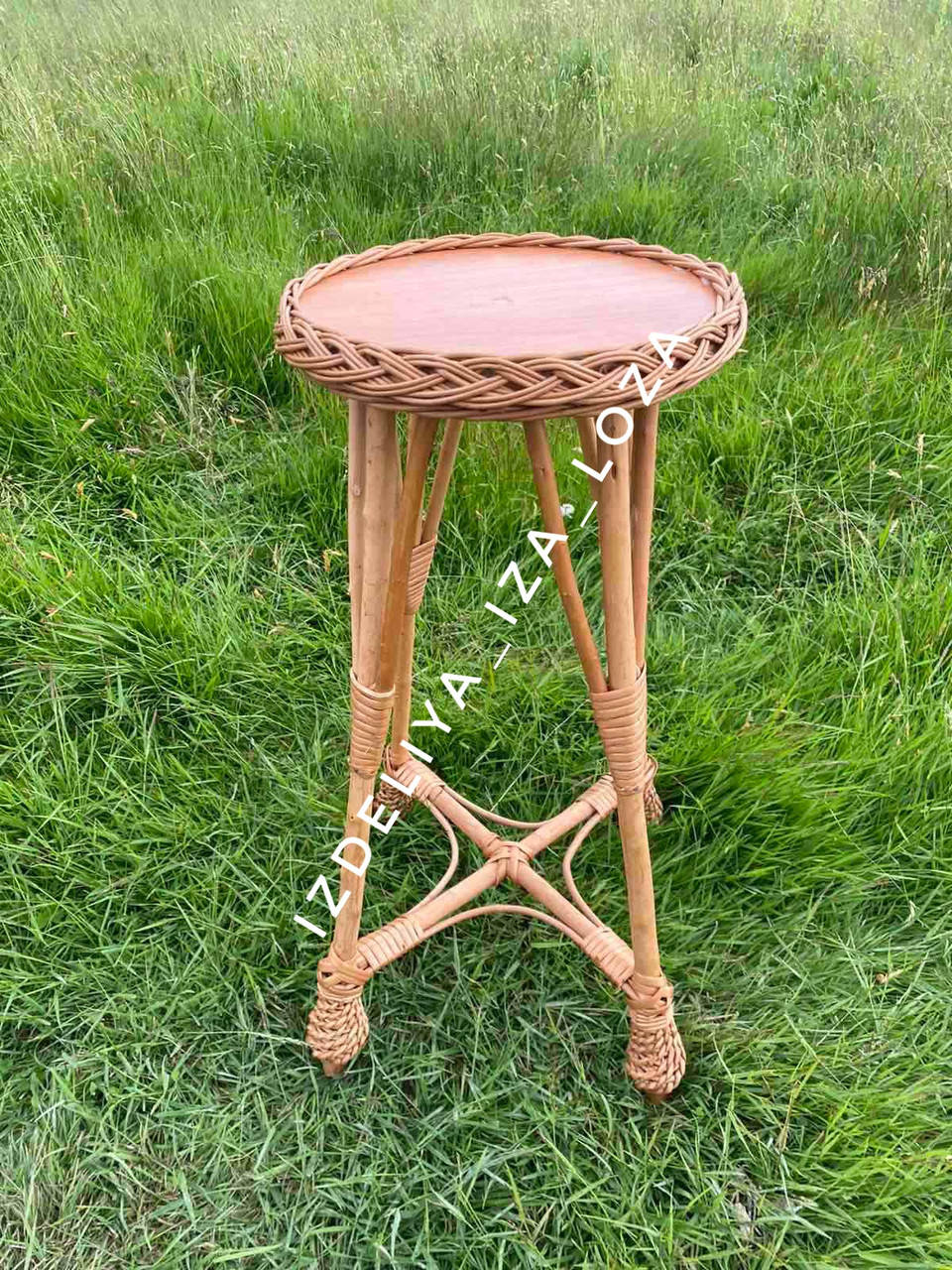 

Подставка под цветы