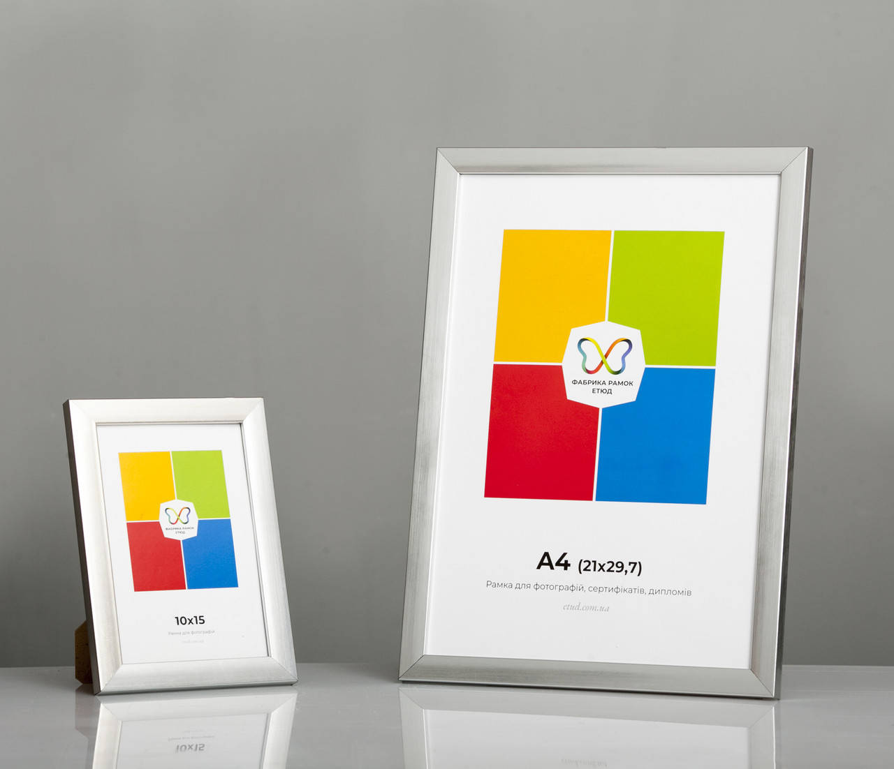 

Фоторамка пластиковая 21х30 (А4) серебро. Рамка для фото, дипломов, грамот, сертификатов.