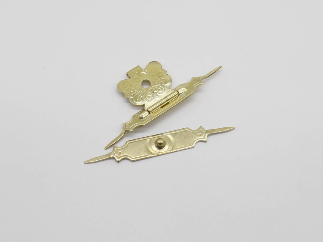 

Защелка декоративная самозабивная. 31х21мм, Золотистый